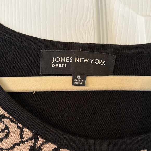 Jones New York sweater dress - Picture 3 of 5